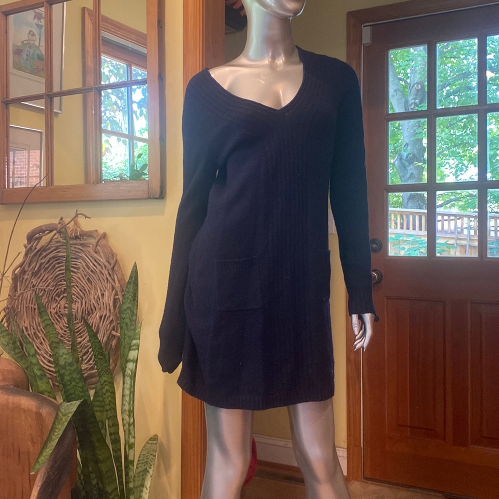 Soft knit Backstage dress, V-neck, and a deep navy blue